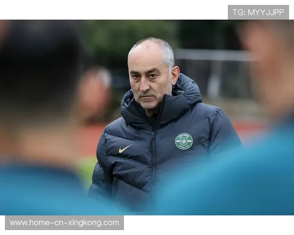 主帅坚持控球却屡屡受阻